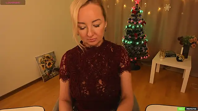 sexmom8 online show from December 22, 2025, 12:16 pm