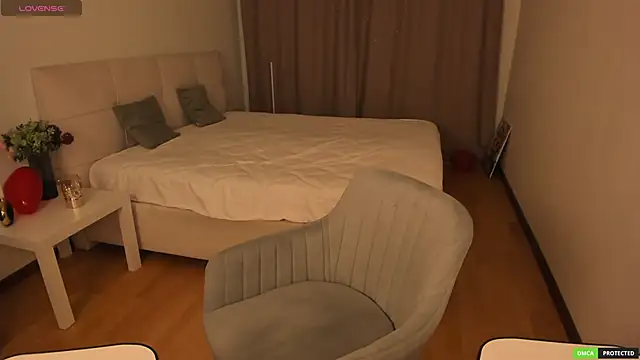 Snapshot of sexmom8 chatting on February 17, 2026, 10:56 am sexmom8 online show from February 17, 2026, 10:56 am