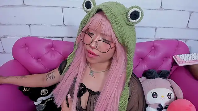 SafiroAgataaa online show from January 8, 2026, 11:55 pm