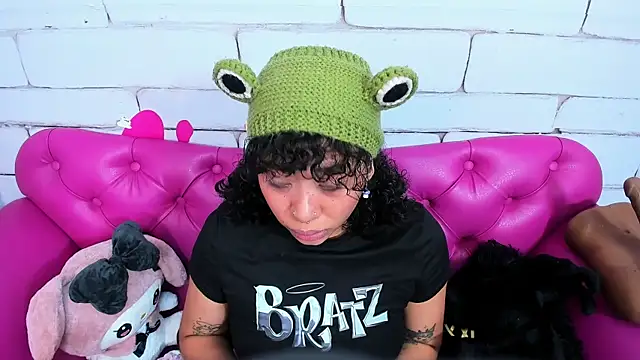 SafiroAgataaa online show from October 6, 2025, 7:58 pm