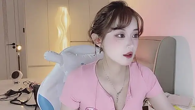 Snapshot of Naiyi-babe chatting on February 28, 2026, 1:11 pm Naiyi-babe online show from February 28, 2026, 1:11 pm