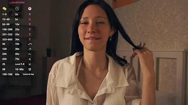 IrenePlamer online show from October 11, 2025, 8:21 pm