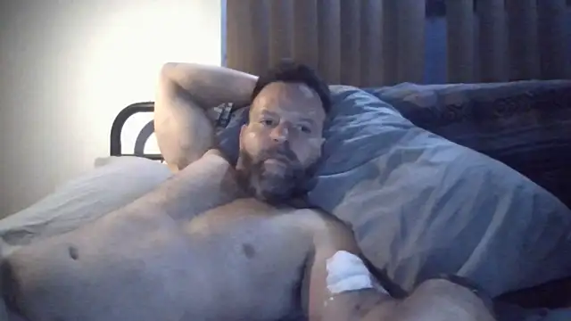 sampookie online show from April 15, 2026, 7:29 pm