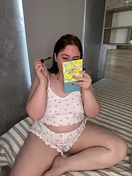 SoniaNovara online show from September 10, 2025, 10:25 am