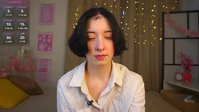 Snapshot of JuanaFriesz chatting on February 22, 2026, 9:11 am JuanaFriesz online show from February 22, 2026, 9:11 am