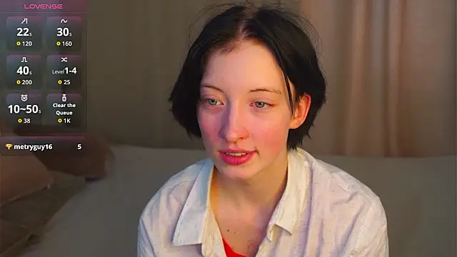 Snapshot of JuanaFriesz chatting on February 7, 2026, 9:17 am JuanaFriesz online show from February 7, 2026, 9:17 am