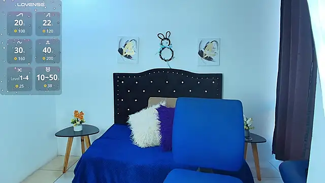 SammySmall F w online show from September 9, 2025, 8:51 pm