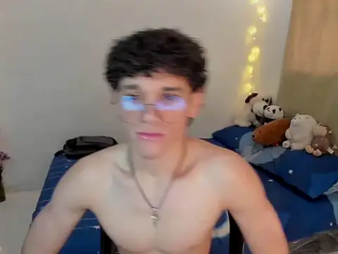 Tom Blues online show from November 18, 2025, 2:20 pm