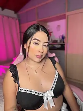 Snapshot of Emiily_Moore1 chatting on May 26, 2026, 1:15 am Emiily Moore1 online show from May 26, 2026, 1:15 am