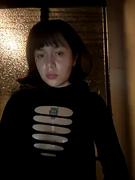 aliciia 23 online show from September 12, 2025, 5:07 am