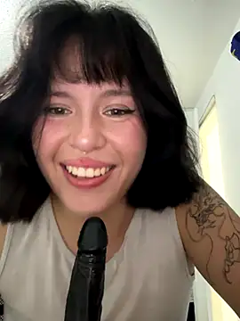 aliciia 23 online show from September 28, 2025, 5:36 am