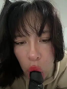 aliciia 23 online show from October 7, 2025, 4:35 am