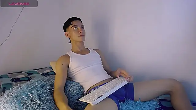 babyandy x online show from November 18, 2025, 11:26 pm