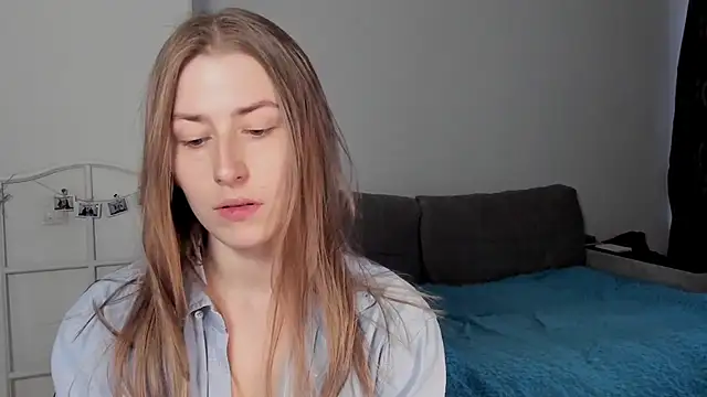 VesperaCeleste online show from January 10, 2026, 8:20 am