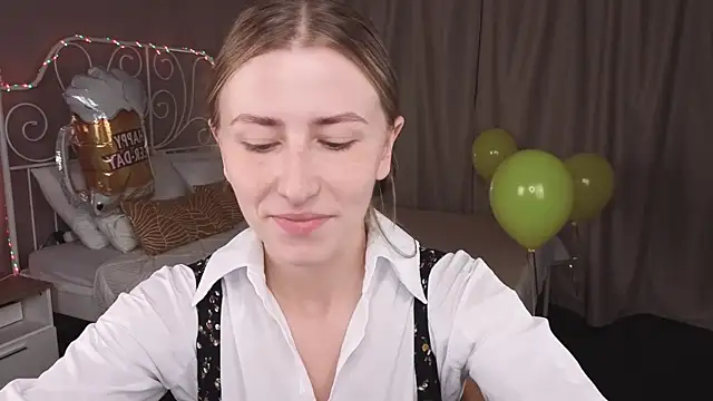 VesperaCeleste online show from September 25, 2025, 2:06 am