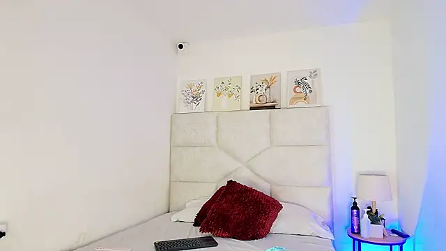 elizawiliamst online show from May 29, 2026, 12:22 pm