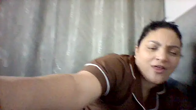 tiffany Johnson1 online show from May 27, 2026, 1:37 am