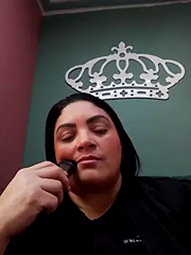 tiffany Johnson1 online show from November 8, 2025, 3:48 pm