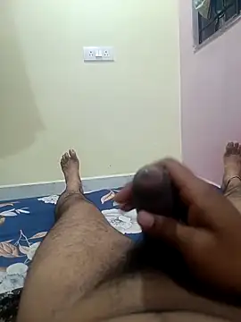 bobby3374 online show from September 19, 2025, 1:37 pm