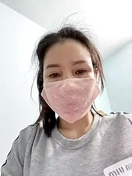 Snapshot of simsim-00 chatting on February 3, 2026, 8:03 pm simsim-00 online show from February 3, 2026, 8:03 pm