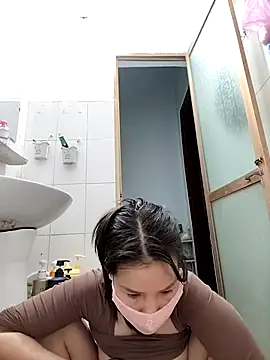 simsim-00 online show from December 16, 2025, 7:40 pm