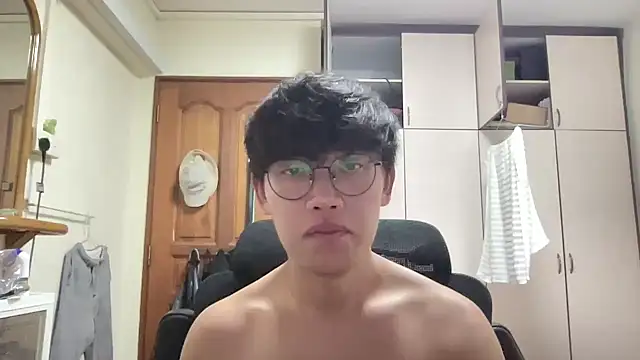 Snapshot of Passionatetwink2 chatting on June 21, 2026, 8:53 am Passionatetwink2 online show from June 21, 2026, 8:53 am