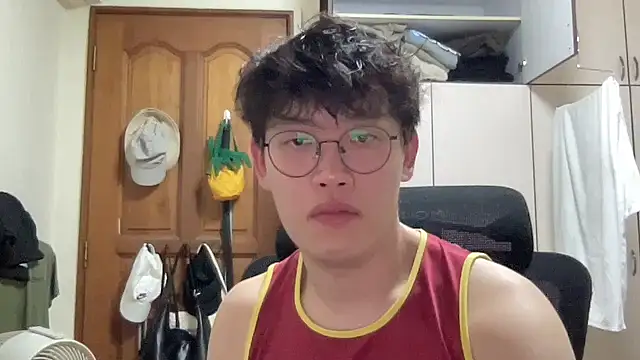 Passionatetwink2 online show from February 2, 2026, 11:42 am