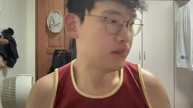 Passionatetwink2 online show from September 14, 2025, 12:11 am