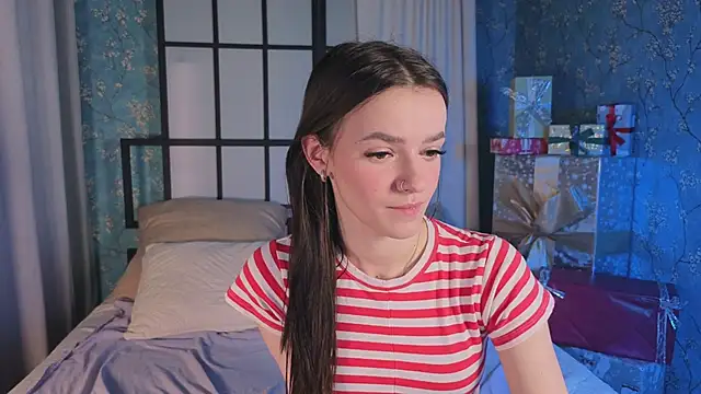 Snapshot of E_l_i_z_e_ chatting on November 26, 2025, 5:40 am E l i z e online show from November 26, 2025, 5:40 am