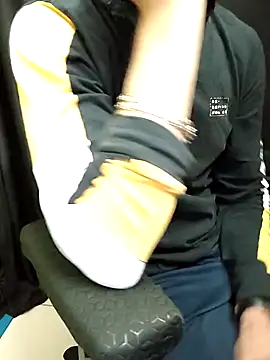 chocolate alone online show from February 7, 2026, 10:23 am