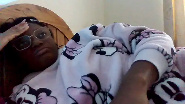 SexyGemBeautyX online show from November 30, 2025, 1:01 pm