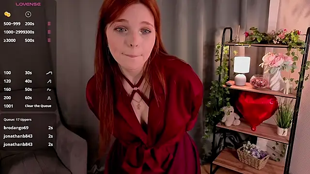 AnnieKim  online show from April 8, 2026, 4:19 pm