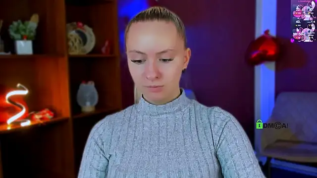 mila glow1 online show from February 12, 2026, 12:38 pm