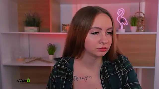 mila glow1 online show from October 12, 2025, 8:48 am