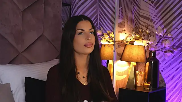 EvaRhea online show from December 3, 2025, 3:51 am