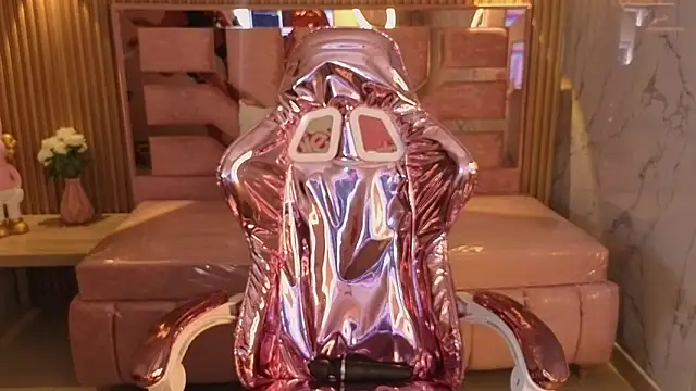 m eris s online show from October 9, 2025, 2:06 pm