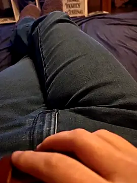 Snapshot of Horny_mummy chatting on November 26, 2025, 3:45 pm Horny mummy online show from November 26, 2025, 3:45 pm