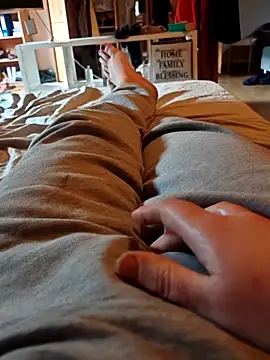 Horny mummy online show from February 16, 2026, 2:59 pm