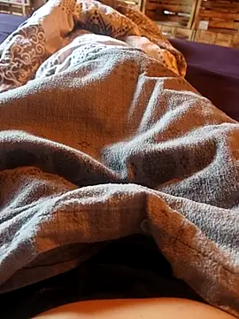 Horny mummy online show from April 5, 2026, 6:20 am