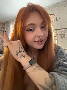 LunaMillie online show from March 8, 2026, 8:28 am