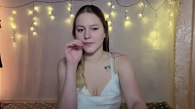 ShyMistery online show from December 2, 2025, 7:37 pm