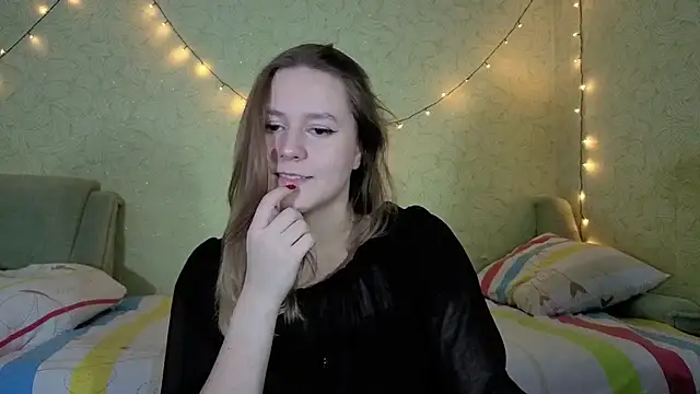 ShyMistery online show from November 24, 2025, 6:52 pm