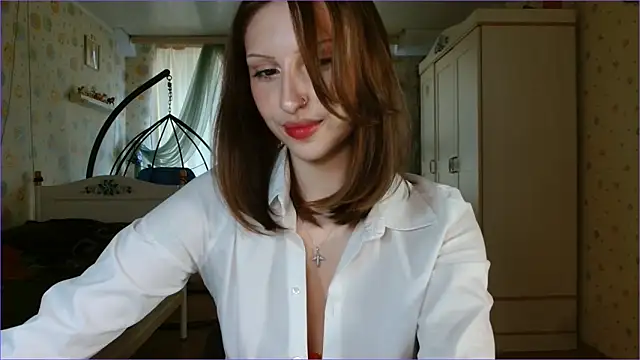 RuxaShade online show from March 17, 2026, 12:08 pm