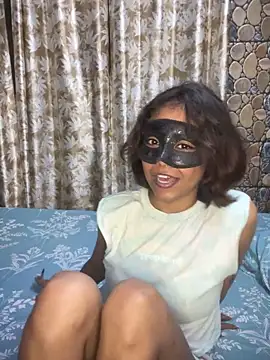 SIZZLER 1100 online show from September 14, 2025, 9:26 pm