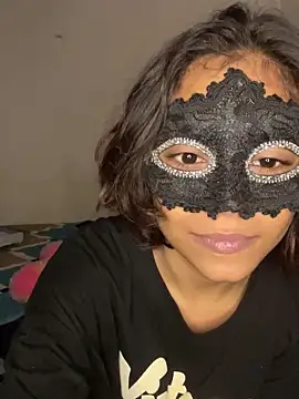 SIZZLER 1100 online show from October 17, 2025, 10:22 pm