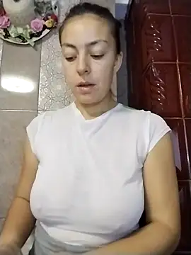 Snapshot of LenaBloomy chatting on October 8, 2025, 10:50 am LenaBloomy online show from October 8, 2025, 10:50 am