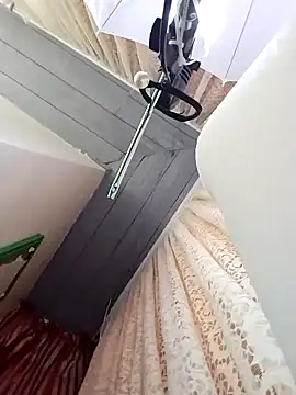 Snapshot of LenaBloomy chatting on September 16, 2025, 10:27 am LenaBloomy online show from September 16, 2025, 10:27 am