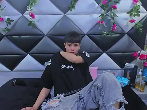 Bruno Cruzz online show from November 6, 2025, 1:53 am