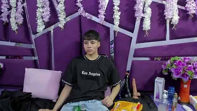 Bruno Cruzz online show from February 18, 2026, 2:42 am