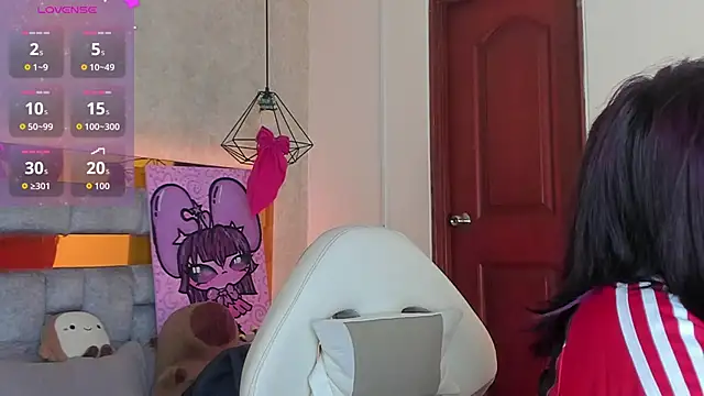 sophiievv online show from December 16, 2025, 6:34 pm